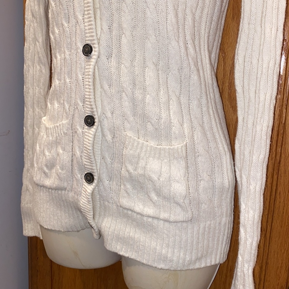 Abercrombie Kids Cream Cable Knit V Neck Button Front Sweater Cardigan Size XL - Picture 3 of 9
